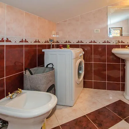 Apartamento Cozy Apartment In Marcana With Private Terrace *