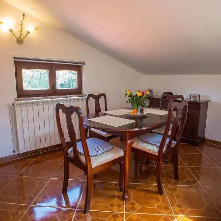 Cozy Apartment In Marcana With Private Terrace Krnica